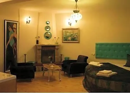 Hotel Pine Garden Istanbul